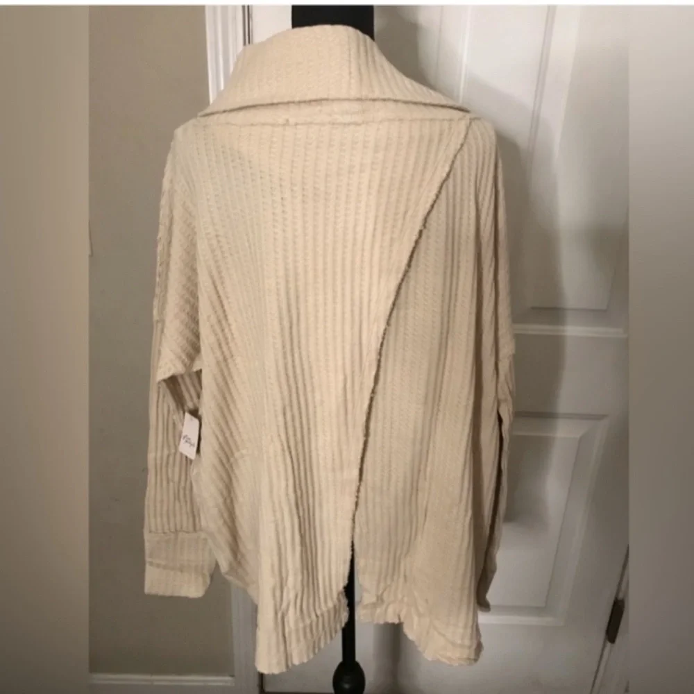 Free People New with Tags cowl neck tunic 🤍💛 - Picture 2 of 5